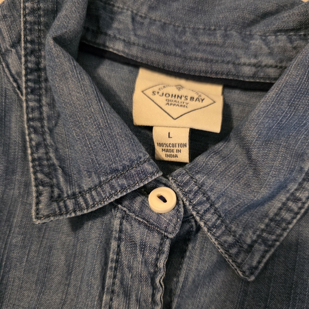 St. John's Bay Blue Denim Button-Down Shirt NWT Sz L - Picture 7 of 7